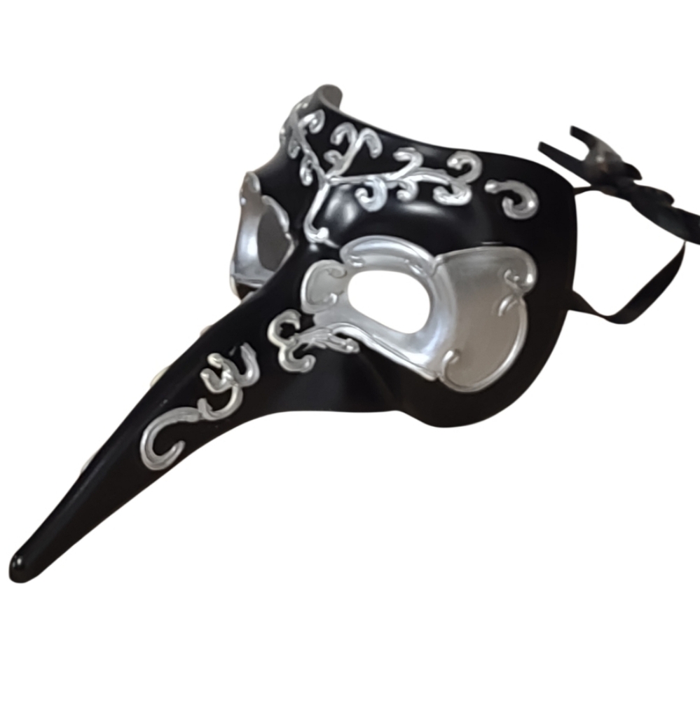 Elegant Black and Silver Venetian Mask - Picture 2 of 7